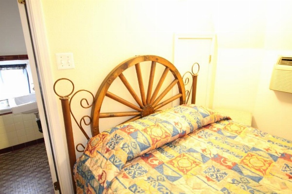 Wigwam Motel image 17